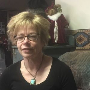 Meet your Posher, Alison